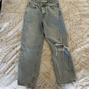 Abercrombie & Fitch The Mom High Rise Jean